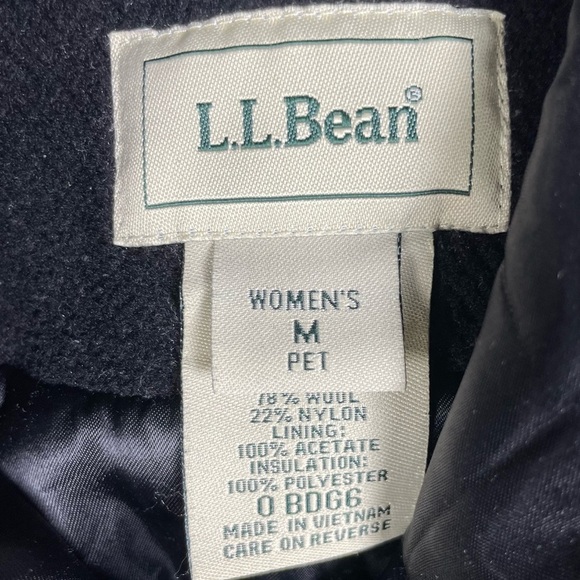 L.L. Bean Coat Womens Medium Petite Duffel Toggle Wool Insulated Hooded Warm VTG - Picture 6 of 7